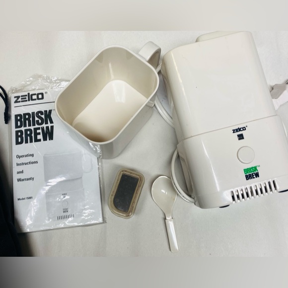 TINY PORTABLE COFFEE MAKER FOR ON THE GO COFFEE LOVERS‼️ - Picture 6 of 10